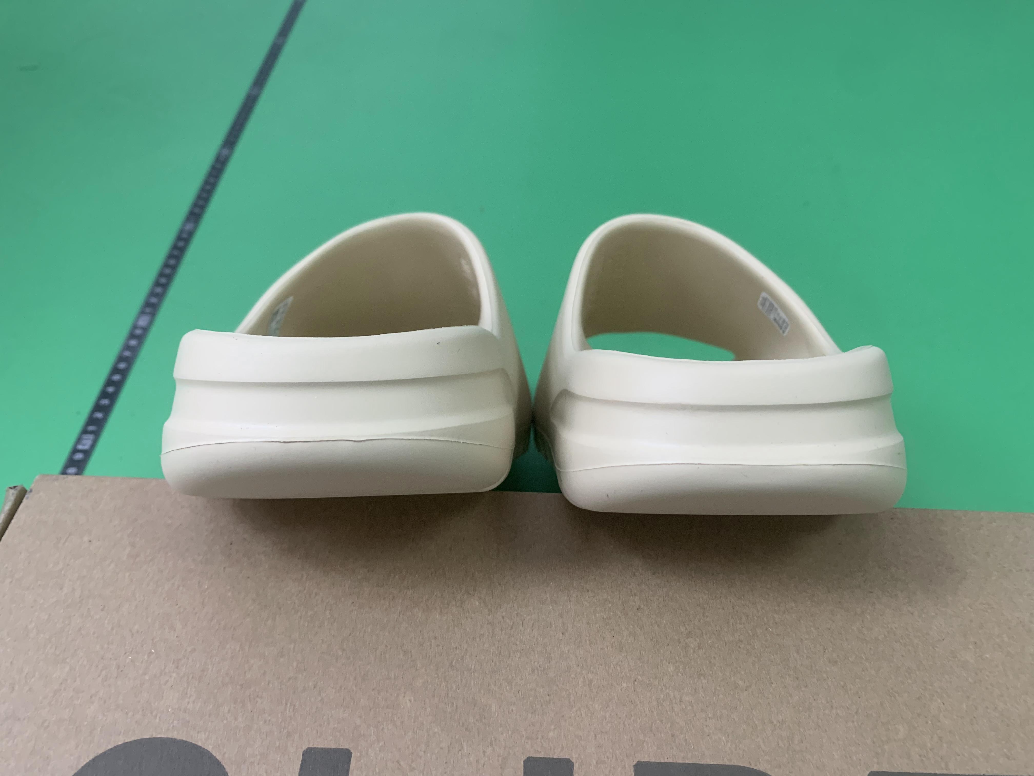 LW Batch Yeezy SIide -11