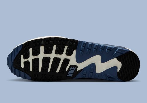 The Nike Air Max 90 Golf Preps For Tee Time In “Ashen Slate/Diffused Blue”(pic5) The Nike Air Max 90 Golf Preps For Tee Time In “Ashen Slate/Diffused Blue”(pic5)
