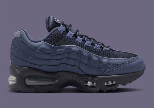 First Look At The Nike Air Max 95 OG “Sanded Purple”(pic2) First Look At The Nike Air Max 95 OG “Sanded Purple”(pic2)